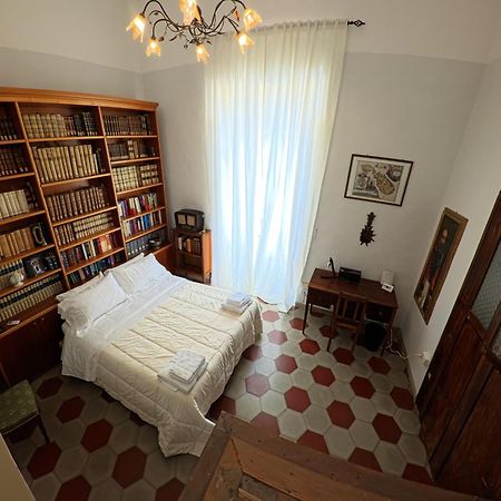 Palazzo Framarino Dei Malatesta - Noble Floor - XIV Century Giovinazzo Buitenkant foto