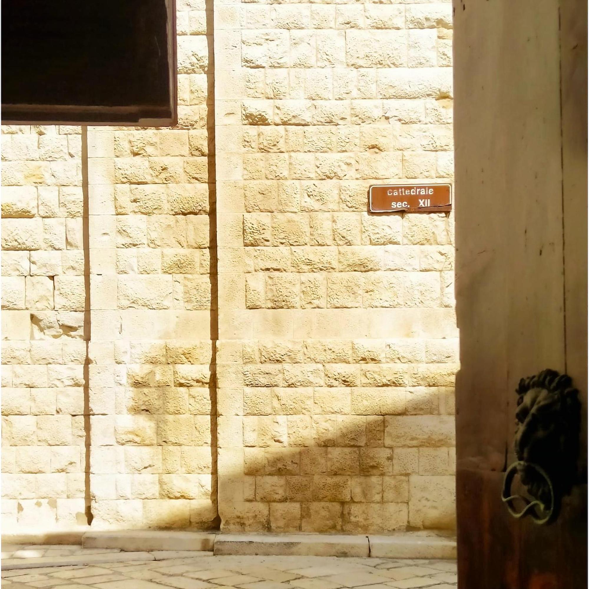 Palazzo Framarino Dei Malatesta - Noble Floor - XIV Century Giovinazzo Buitenkant foto