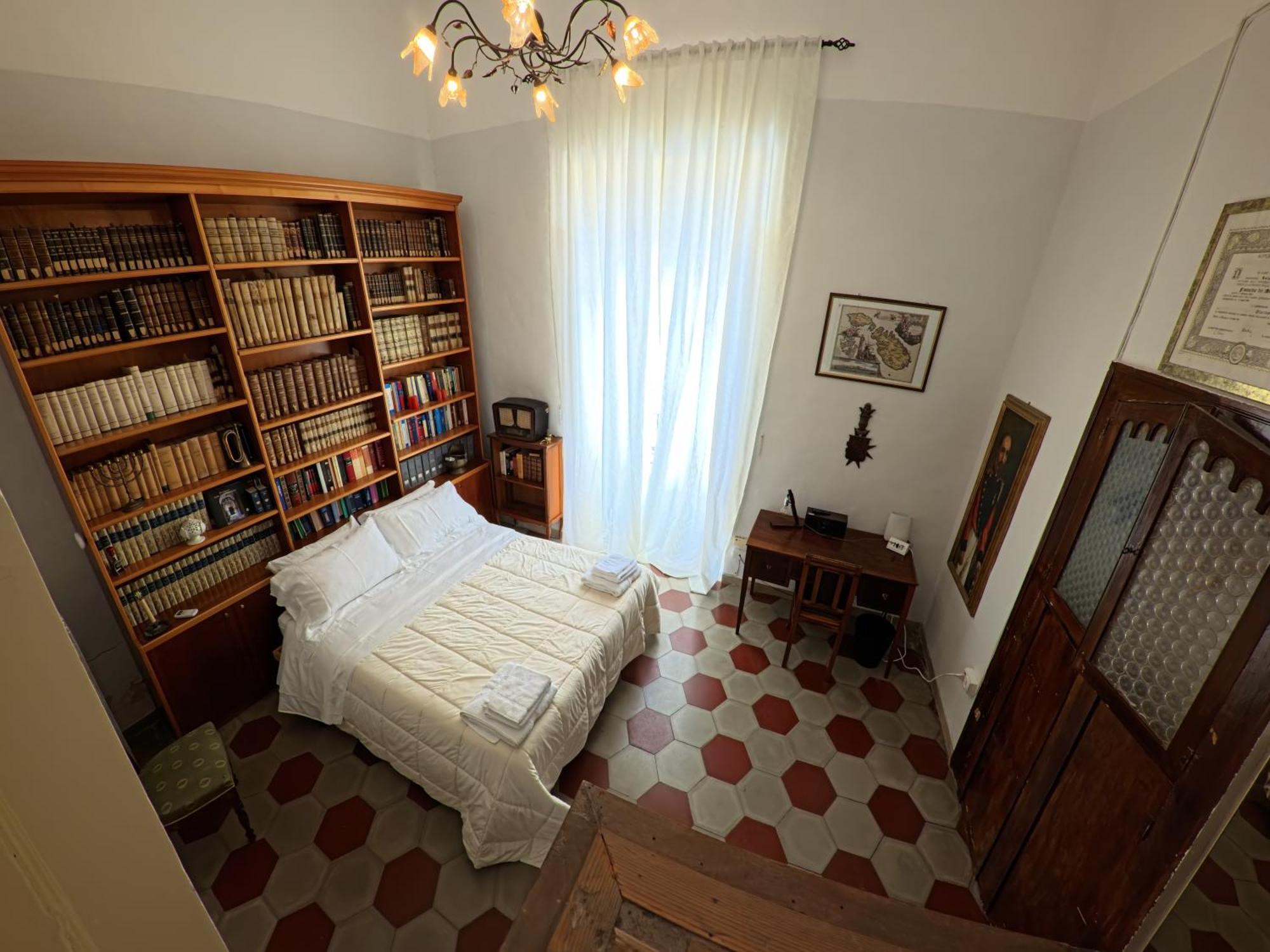 Palazzo Framarino Dei Malatesta - Noble Floor - XIV Century Giovinazzo Buitenkant foto