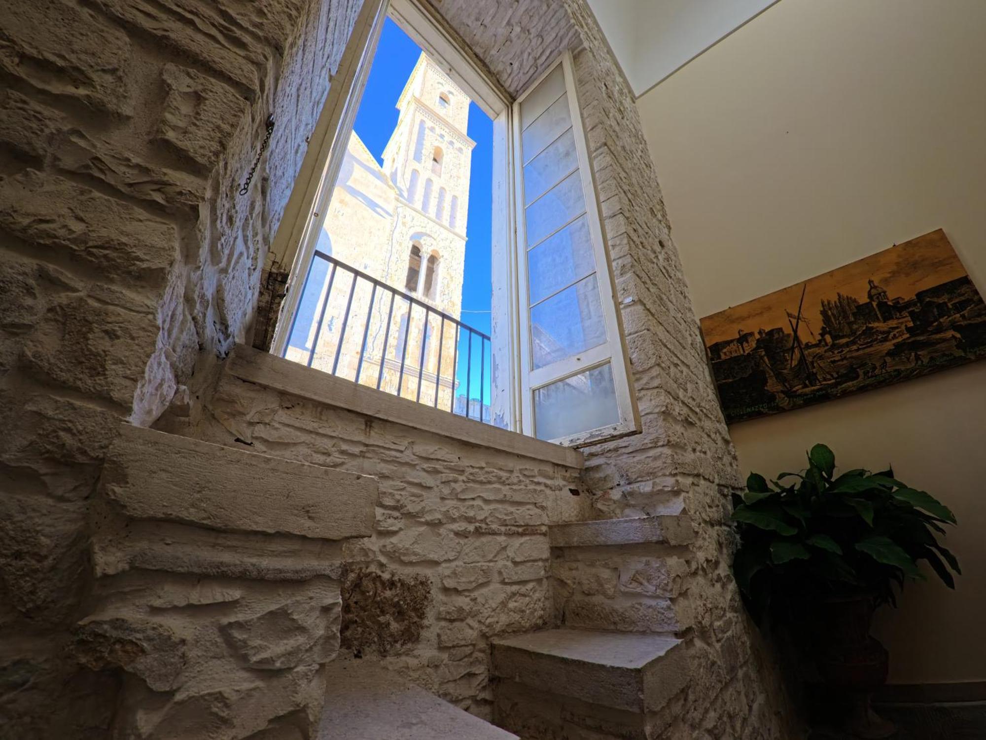 Palazzo Framarino Dei Malatesta - Noble Floor - XIV Century Giovinazzo Buitenkant foto