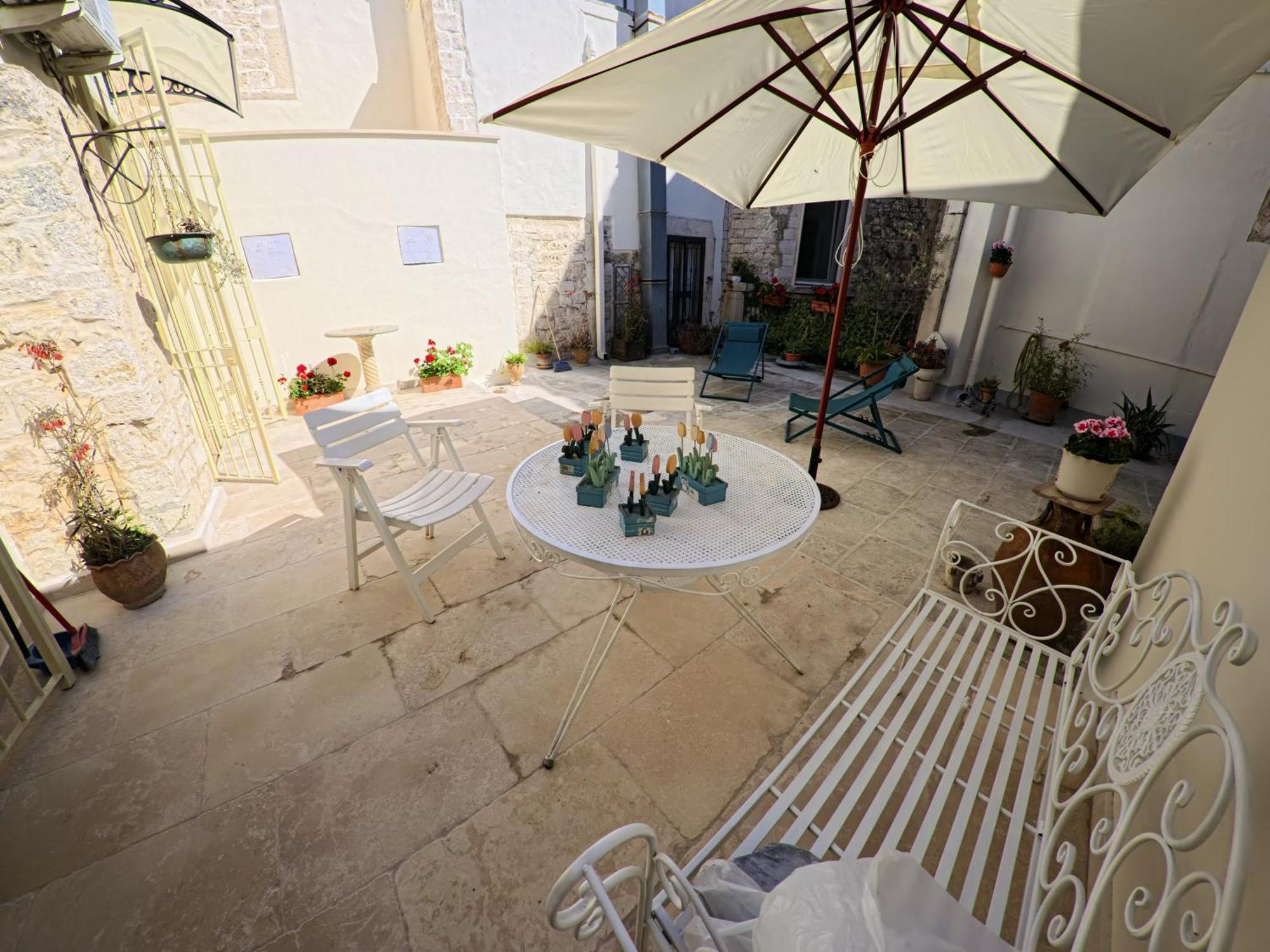 Palazzo Framarino Dei Malatesta - Noble Floor - XIV Century Giovinazzo Buitenkant foto