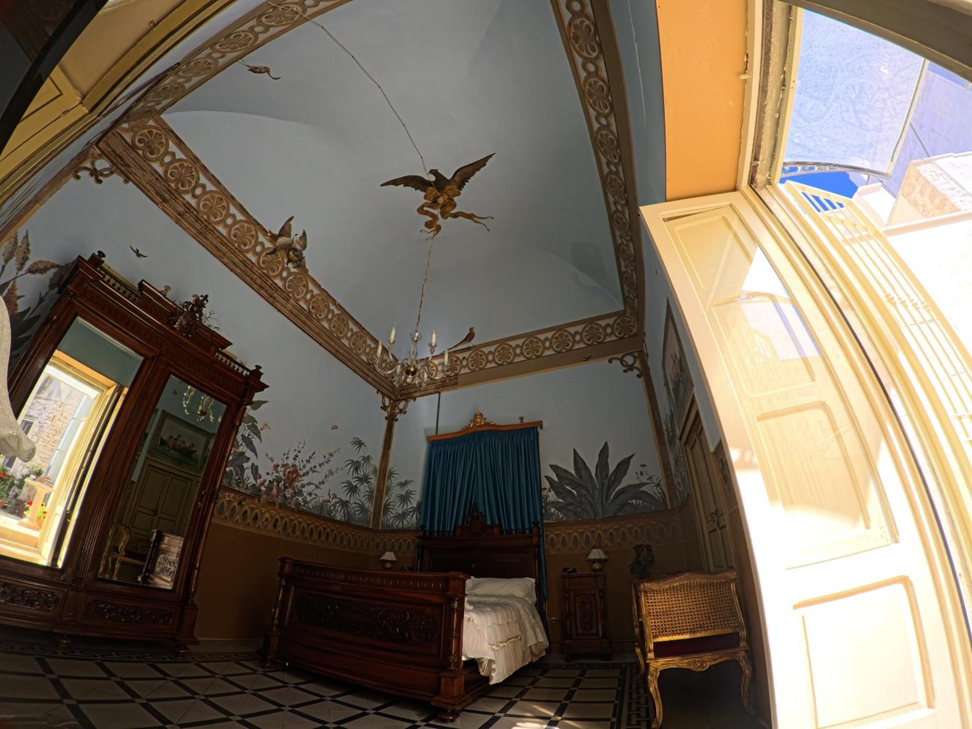 Palazzo Framarino Dei Malatesta - Noble Floor - XIV Century Giovinazzo Buitenkant foto