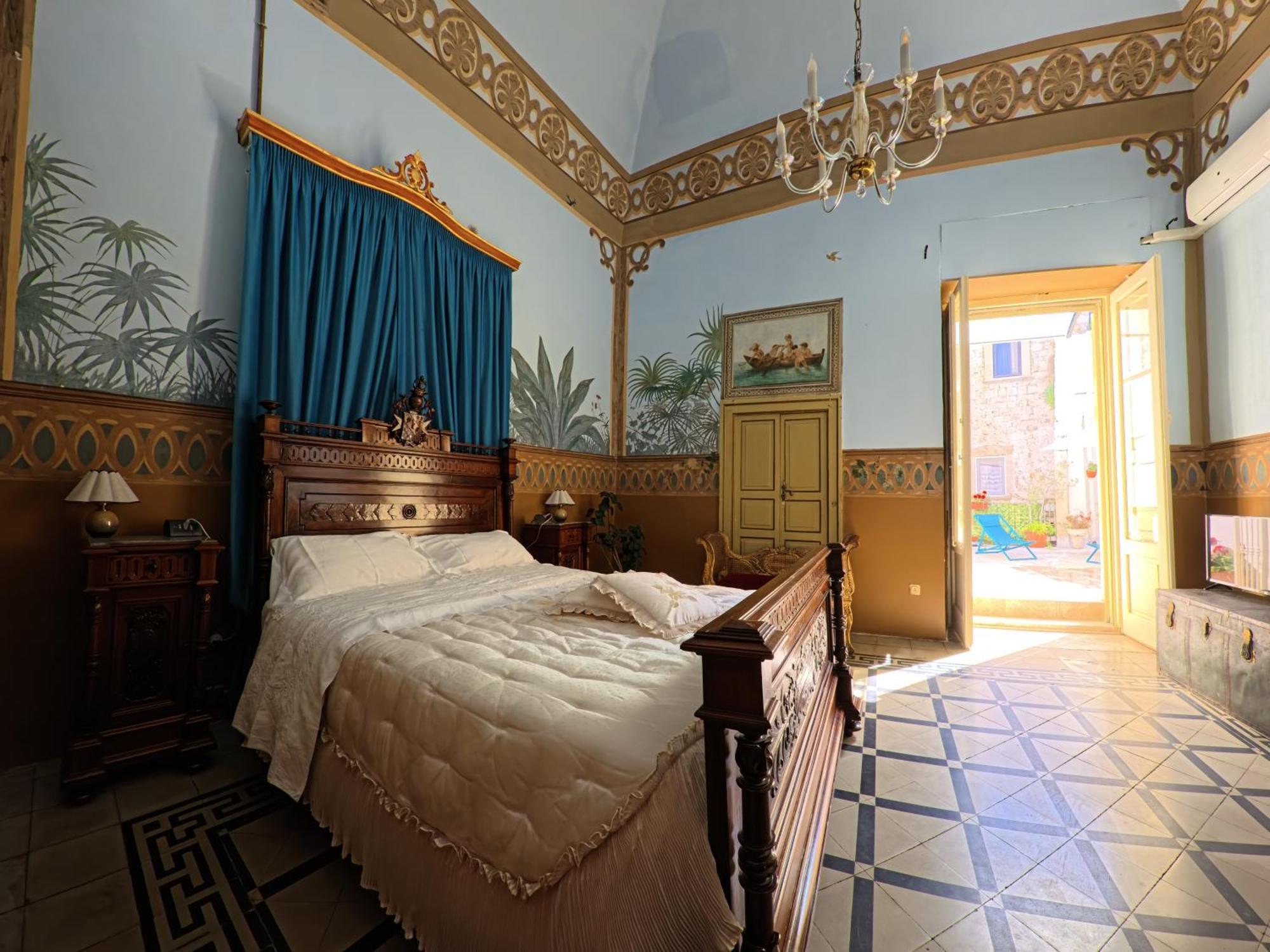 Palazzo Framarino Dei Malatesta - Noble Floor - XIV Century Giovinazzo Buitenkant foto