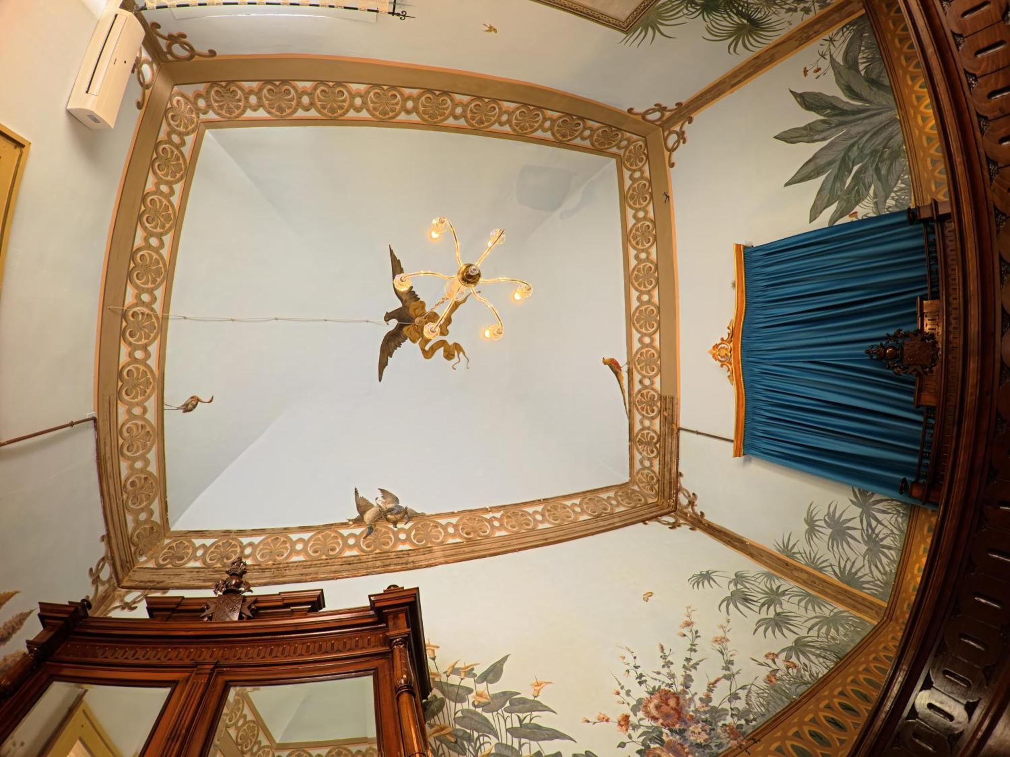 Palazzo Framarino Dei Malatesta - Noble Floor - XIV Century Giovinazzo Buitenkant foto