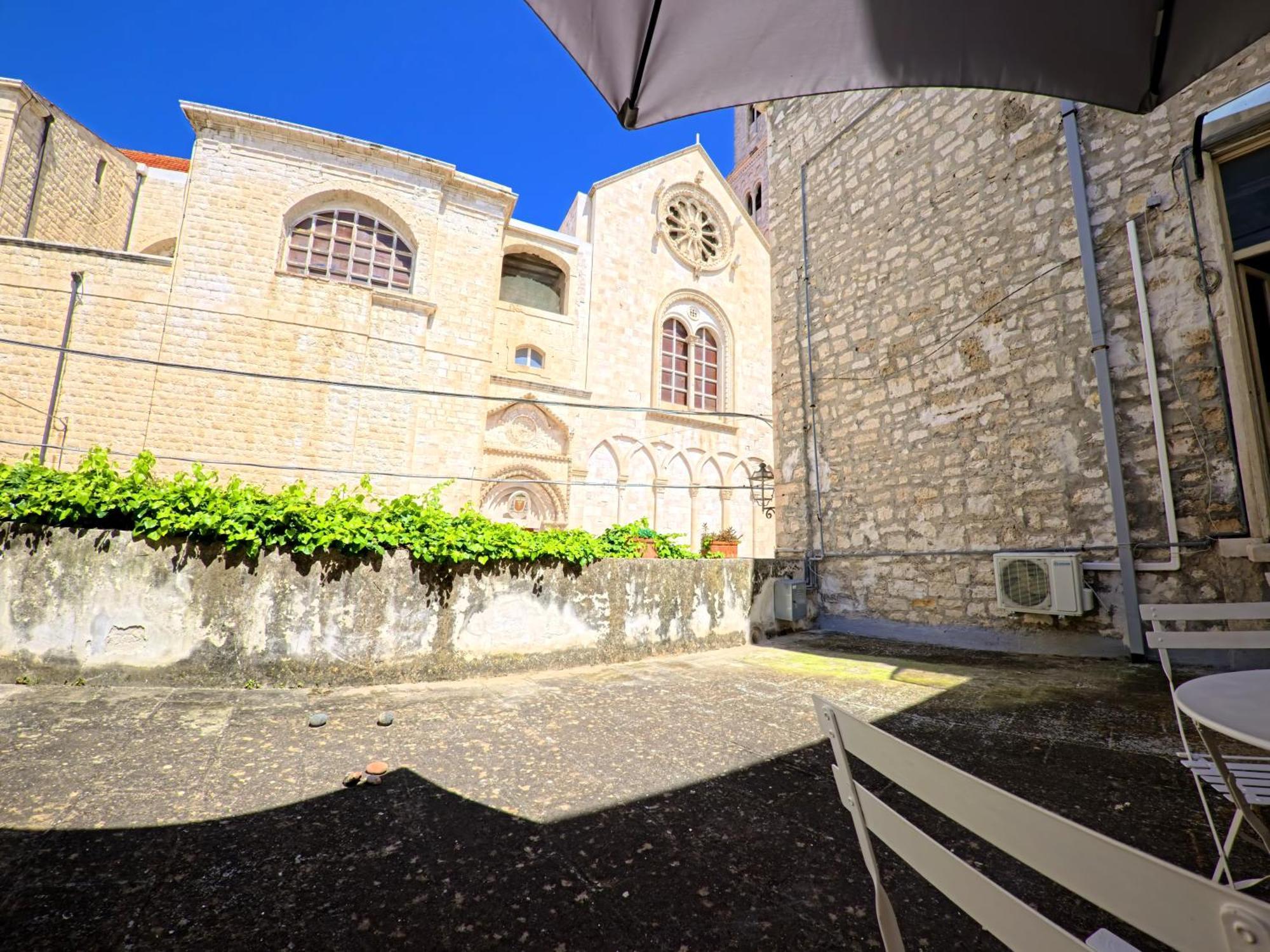Palazzo Framarino Dei Malatesta - Noble Floor - XIV Century Giovinazzo Buitenkant foto