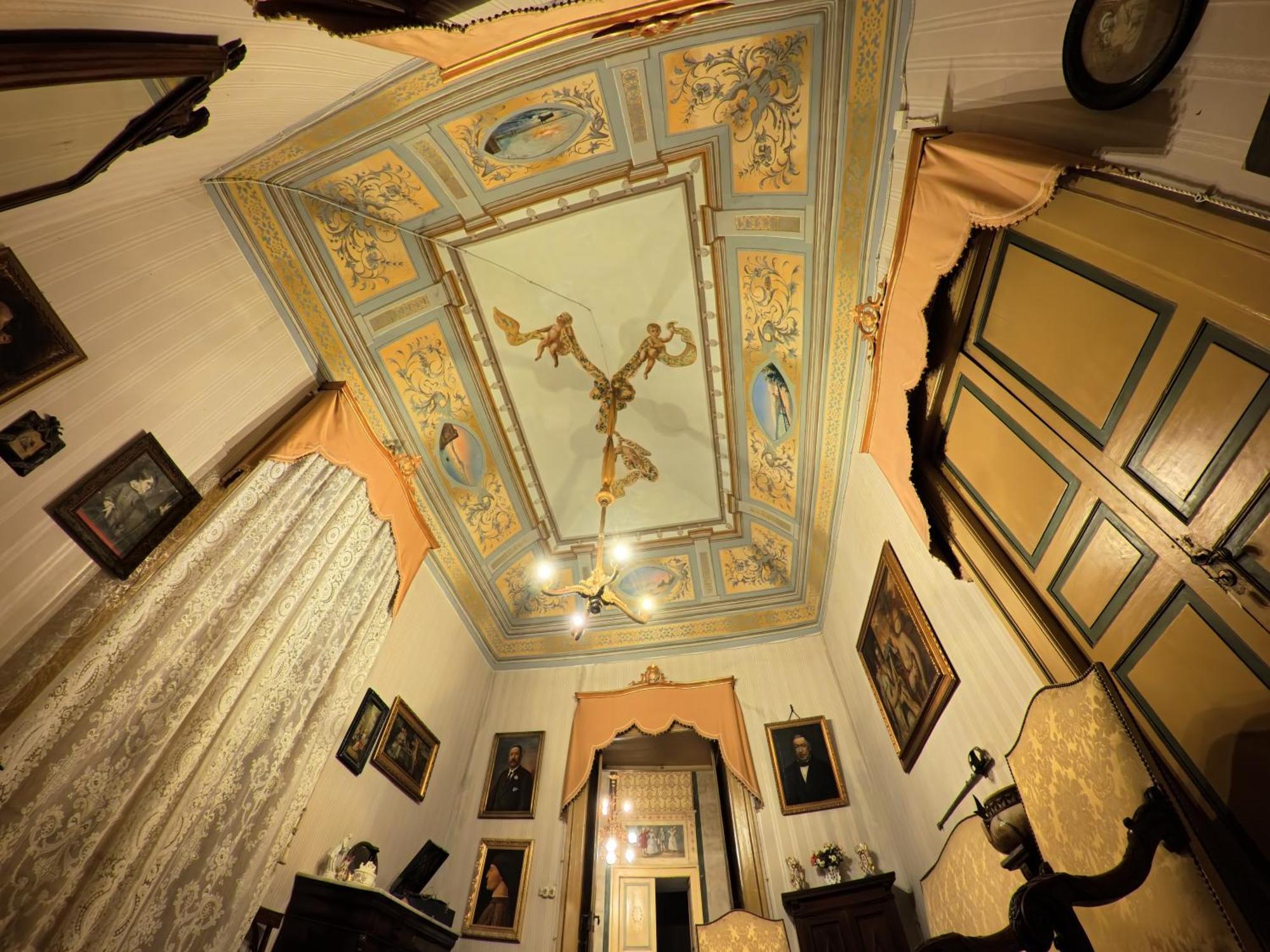 Palazzo Framarino Dei Malatesta - Noble Floor - XIV Century Giovinazzo Buitenkant foto